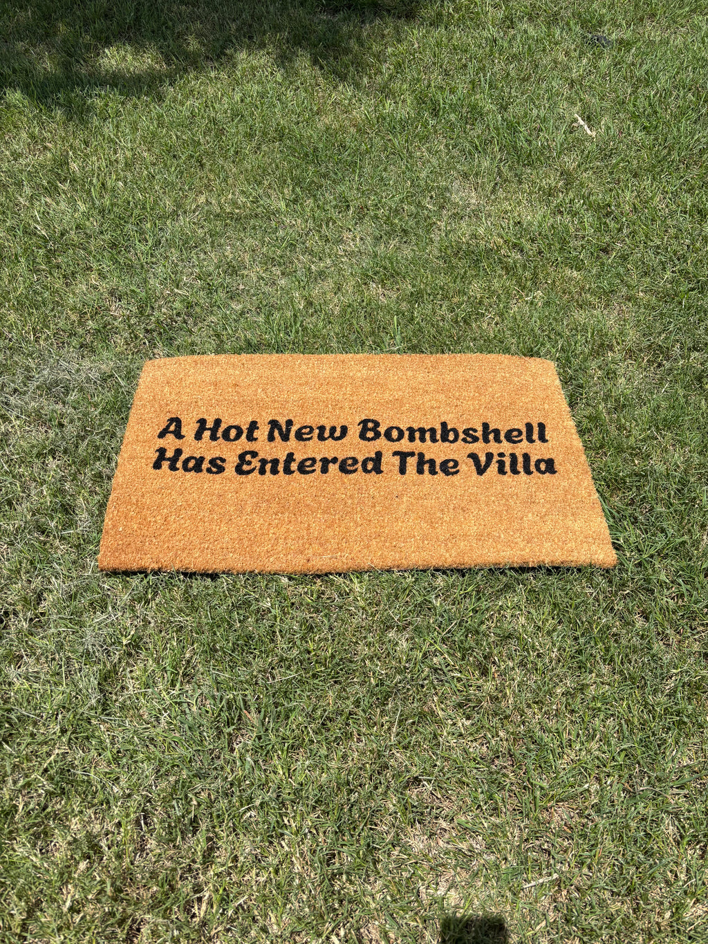 A Hot New Bombshell Has Entered The Villa Doormat