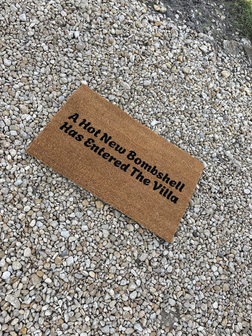 A Hot New Bombshell Has Entered The Villa Doormat